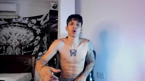 snakebutterfly online show from April 20, 5:05 pm