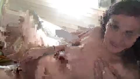 Snapshot of snarley33 chatting on December 23, 2:28 pm snarley33 online show from December 23, 2:28 pm