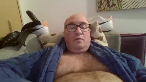 Snapshot of sneakerboy18 chatting on January 2, 12:35 pm sneakerboy18 online show from January 2, 12:35 pm