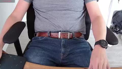 Sneakybill online show from March 24, 7:35 am