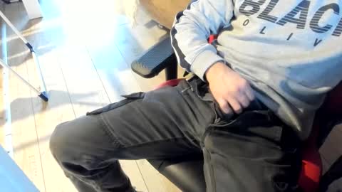 snip1977 online show from January 22, 2:14 pm