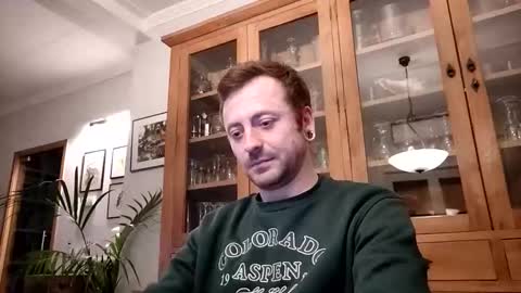 snoecks online show from March 13, 6:47 pm