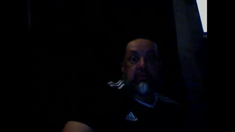 Snapshot of snoop95651994599 chatting on April 12, 9:25 am snoop95651 online show from April 12, 9:25 am