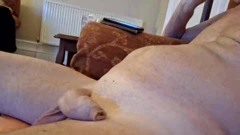 Snapshot of snooty05 chatting on March 1, 11:15 pm Snooty online show from March 1, 11:15 pm