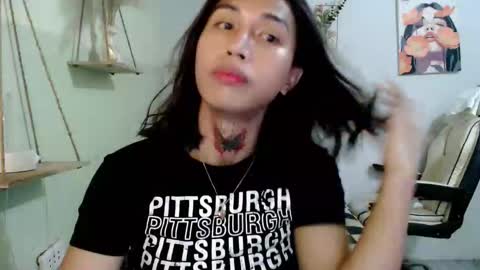 snow_2000 online show from March 20, 5:23 am