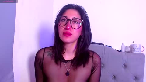 IG     OF red moonn online show from October 7, 3:58 am