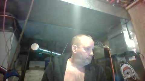 Snapshot of snowboarder699 chatting on May 12, 3:42 pm watchmecum online show from May 12, 3:42 pm