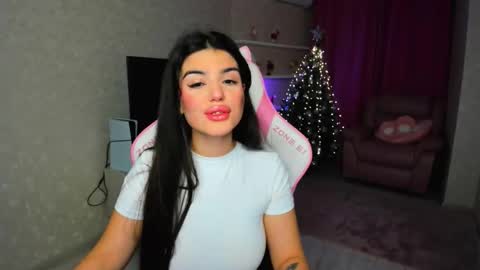 snowingwinter online show from December 16, 7:30 pm