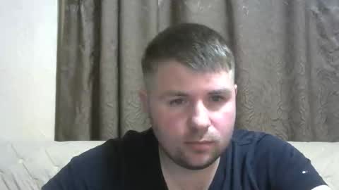 Snapshot of snowyqred chatting on November 15, 7:21 pm Arthur online show from November 15, 7:21 pm