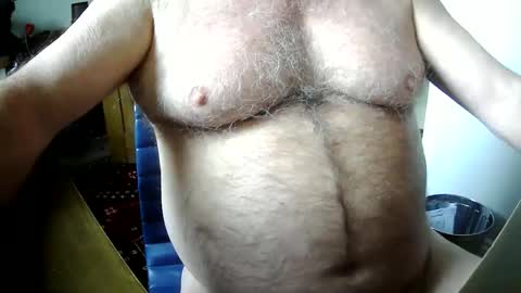 Snapshot of snudge432 chatting on May 15, 7:59 am snudge432 online show from May 15, 7:59 am