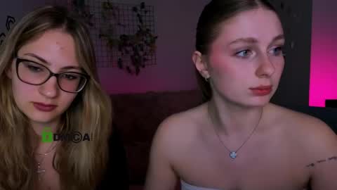 Snapshot of so_hot_rosalie chatting on April 21, 7:17 pm so_hot_rosalie online show from April 21, 7:17 pm