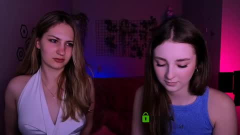 Snapshot of so_hot_rosalie chatting on May 28, 7:11 pm so_hot_rosalie online show from May 28, 7:11 pm