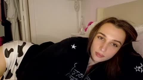 Snapshot of so_icy_ivy chatting on July 8, 12:37 am Babygirl Ivy online show from July 8, 12:37 am