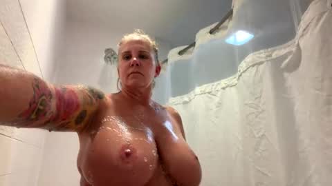 Snapshot of soaknwet14 chatting on November 3, 3:08 am soaknwet14 online show from November 3, 3:08 am