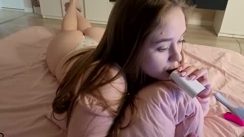 Sophy online show from March 27, 7:02 pm