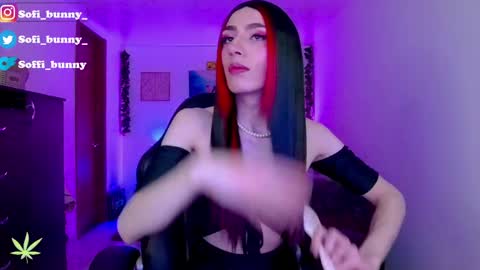 Snapshot of soffi_bunny_ chatting on May 2, 9:25 am soffi_bunny_ online show from May 2, 9:25 am