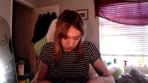 Lilytea online show from November 10, 9:58 pm