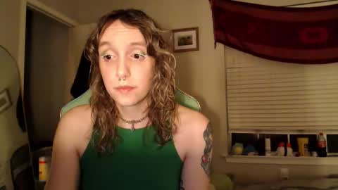 Lilytea online show from November 17, 12:27 am