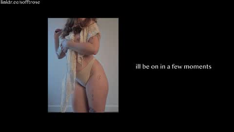 Julia    online show from March 10, 10:15 pm