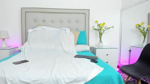 sofhyalove online show from March 29, 12:27 pm