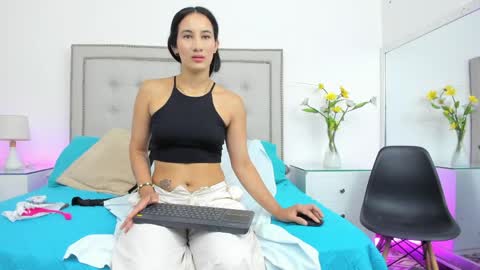 sofhyalove online show from March 31, 7:36 pm