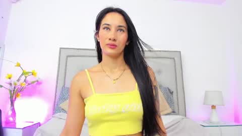 Snapshot of sofhyalove chatting on May 12, 8:50 pm sofhyalove online show from May 12, 8:50 pm