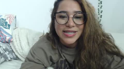 Snapshot of sofi4__ chatting on February 28, 5:59 am sofi online show from February 28, 5:59 am