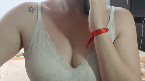 Snapshot of sofi995971 chatting on April 15, 2:13 pm Sofa Castellanos online show from April 15, 2:13 pm