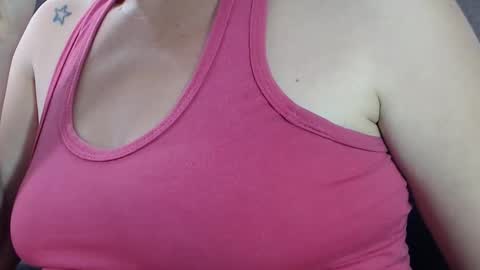 Snapshot of sofi995971 chatting on June 2, 6:54 pm Sofa Castellanos online show from June 2, 6:54 pm