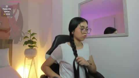 Snapshot of sofi_alix chatting on June 27, 6:57 pm S O F I online show from June 27, 6:57 pm