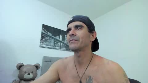 SOFI AND SANTY online show from February 26, 1:15 am