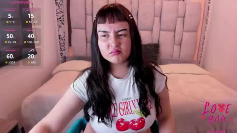 SOFI BLAKE online show from May 4, 11:50 am