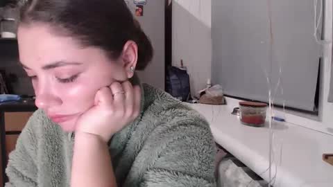 Snapshot of sofi_delightful chatting on February 12, 4:35 pm Sofi online show from February 12, 4:35 pm