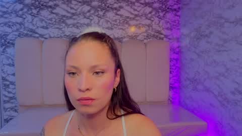 Snapshot of sofi_green_v chatting on May 27, 10:07 pm sofi_green_v online show from May 27, 10:07 pm