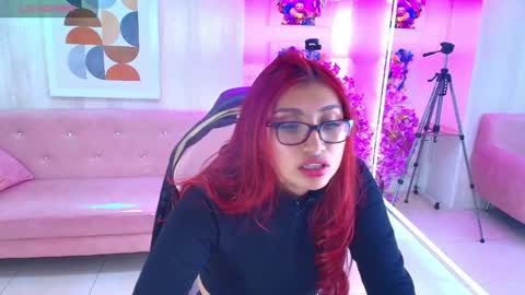 Snapshot of sofi_monroeee chatting on May 29, 7:23 pm Sofia online show from May 29, 7:23 pm