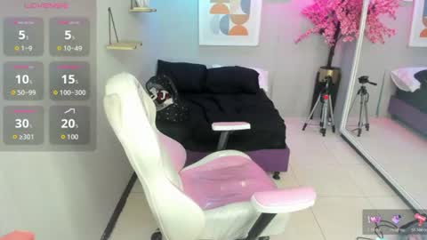 Snapshot of sofi_monroeee chatting on July 18, 7:39 pm Sofia online show from July 18, 7:39 pm