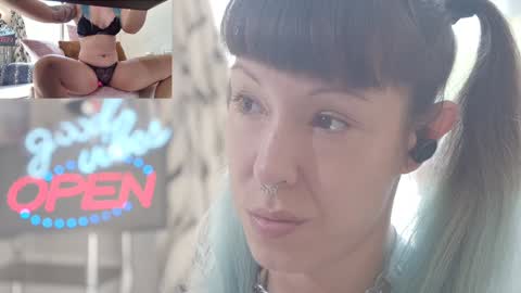 Sofi Mora online show from October 18, 1:34 pm