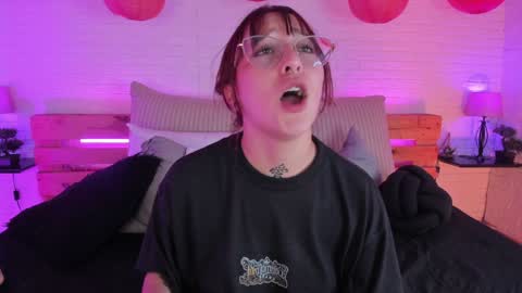 Snapshot of sofi_sp chatting on January 28, 5:46 pm sofi_sp online show from January 28, 5:46 pm