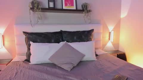 sofi_sp online show from March 25, 11:38 am