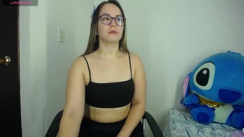 Snapshot of sofi_sweetcam21 chatting on May 18, 10:32 am LAURA SOFIA online show from May 18, 10:32 am