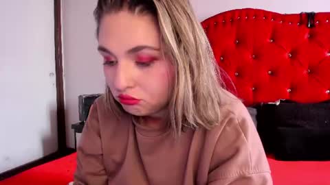 Sofia  bella online show from June 24, 5:56 pm