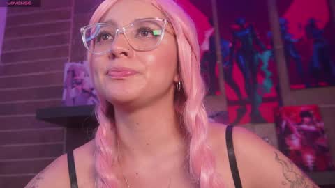 Sofi online show from February 4, 1:23 am