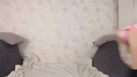 Sofia here online show from March 19, 12:03 am