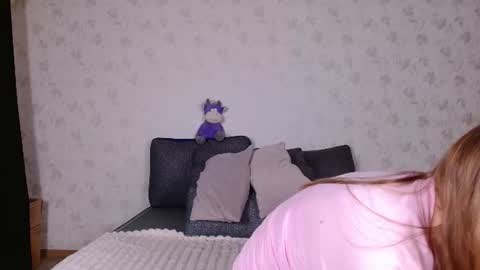 Sofia here online show from July 25, 10:40 pm