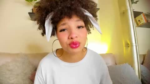 S O F I A  online show from February 17, 6:14 pm