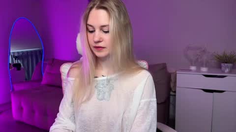 Sofia online show from April 19, 4:01 am