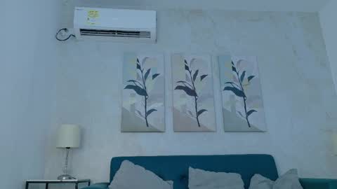 Sofi  online show from April 6, 6:53 pm