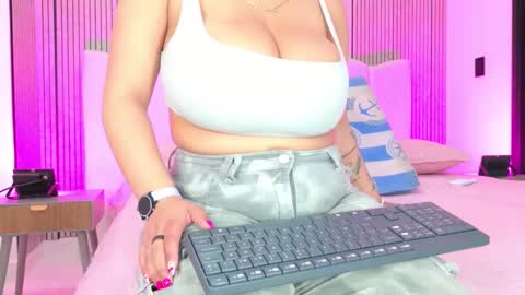 Sofia online show from February 11, 3:11 am