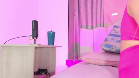 Sofia online show from March 25, 3:01 am