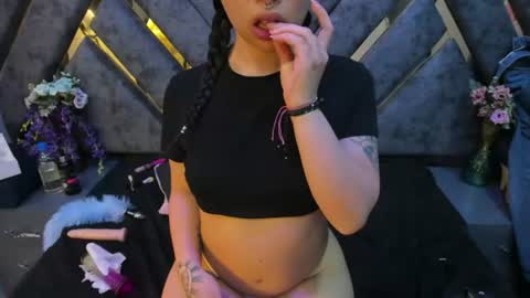 Snapshot of sofia_mirandaa chatting on July 25, 4:26 pm sofia miranda online show from July 25, 4:26 pm
